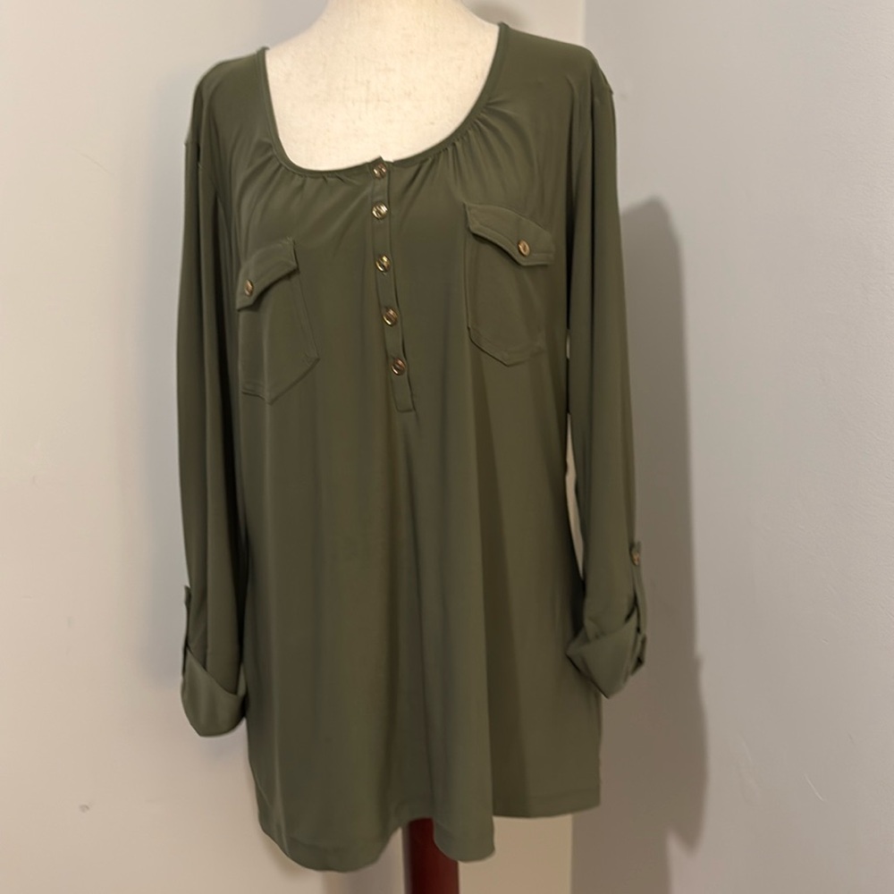 Dress Barn green 3 1/4 length sleeve blouse